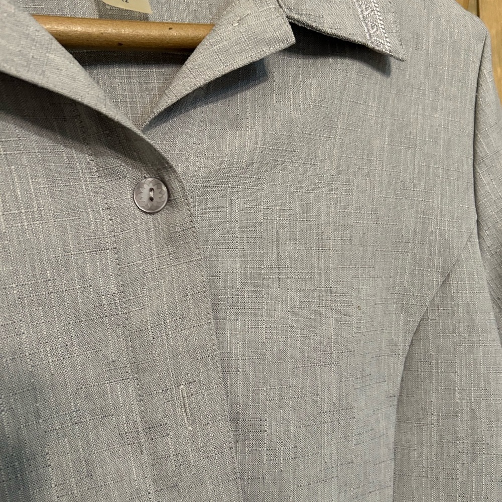 Allison Daley Linen button up 12 - Picture 4 of 5